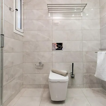 Maistrali 1 Hotel