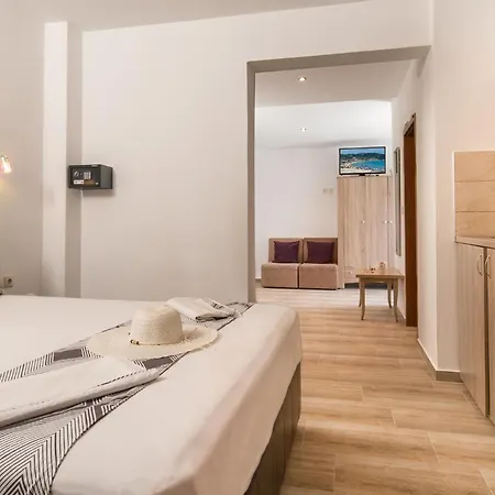 Maistrali 1 Hotel *