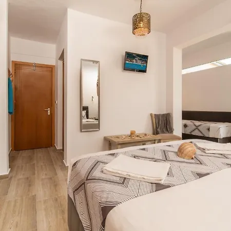 Maistrali 1 Hotel